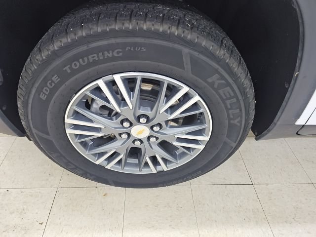 Used 2025 Chevrolet Traverse LT AWD/4WD image 23