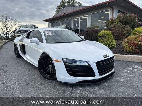 Used 2010 Audi R8 V10 image 1