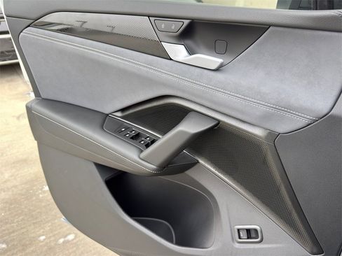 New 2026 Volkswagen Tiguan SE R-Line image 20