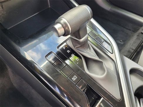 Used 2023 Kia Niro LX image 16