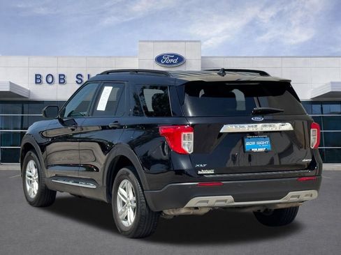 Used 2022 Ford Explorer XLT w/ Equipment Group 202A AWD/4WD image 38