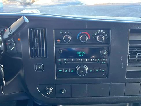 Used 2013 GMC Savana 2500 w/ Power Package image 23