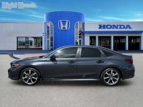 Certified 2025 Honda Civic Sport Touring image 4