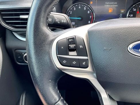 Used 2022 Ford Explorer XLT RWD image 23