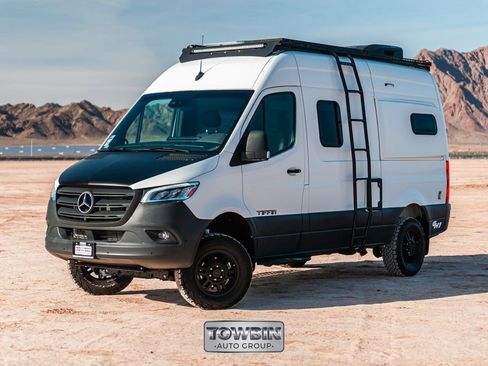 Used 2023 Mercedes-Benz Sprinter 2500 image 1