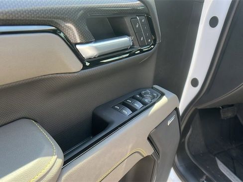 New 2025 Chevrolet Silverado 1500 ZR2 w/ Technology Package image 12