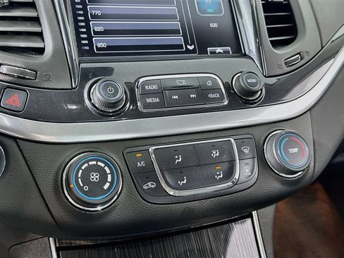 Used 2019 Chevrolet Impala LS FWD image 27