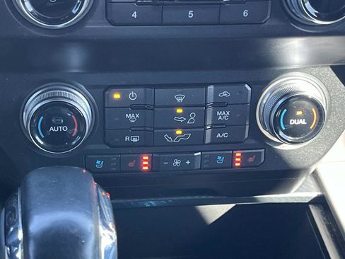 Used 2019 Ford F150 Lariat w/ Equipment Group 502A Luxury image 29