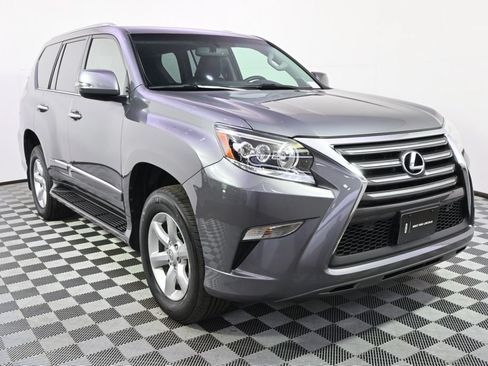 Used 2015 Lexus GX 460 w/ Navigation Package AWD/4WD image 9