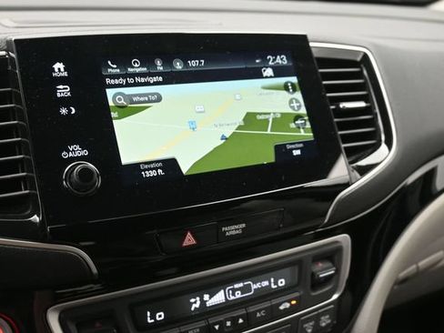 Used 2019 Honda Pilot Touring image 18