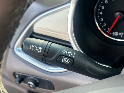 Used 2024 Chevrolet Malibu LT image 23