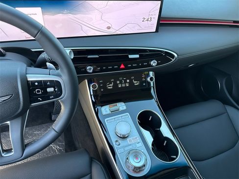 New 2026 Genesis GV70 2.5T image 28