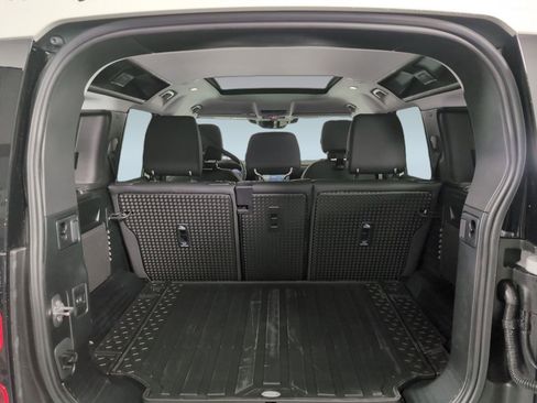 Certified 2025 Land Rover Defender 110 S image 26