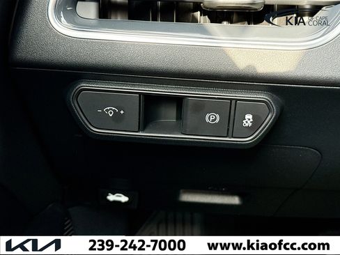New 2025 Kia K4 EX image 31