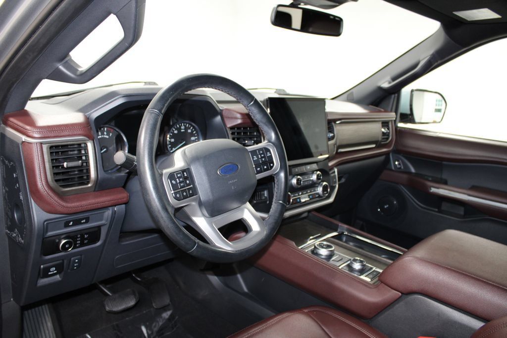 Used 2024 Ford Expedition Max Limited AWD/4WD image 23