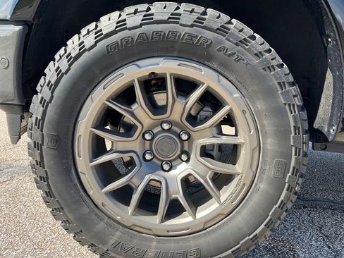 Used 2021 Ford F150 Lariat w/ Equipment Group 502A High image 20