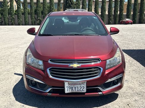 Used 2016 Chevrolet Cruze LT FWD image 3