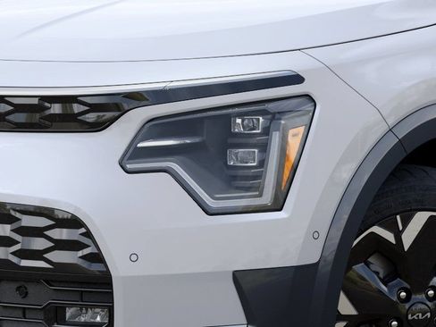 New 2026 Kia Niro Wave w/ Wave Preserve Package FWD image 10