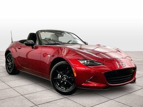 Used 2019 MAZDA MX-5 Miata Sport w/ I-ACTIVSENSE Sport Package RWD image 2