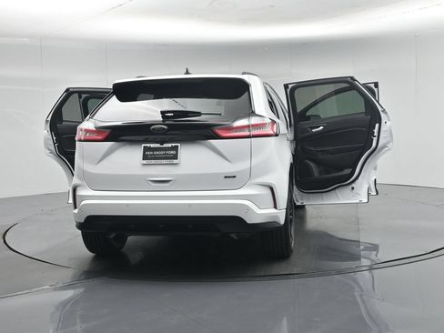 Used 2022 Ford Edge SE w/ Black Appearance Package AWD/4WD image 36