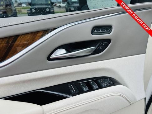 Used 2024 Cadillac Escalade Sport Platinum AWD/4WD image 20