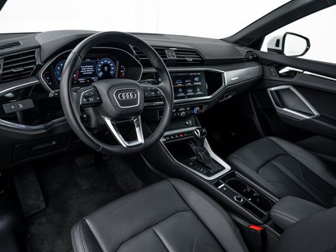 Certified 2023 Audi Q3 2.0T Premium w/ Convenience Package AWD/4WD image 10