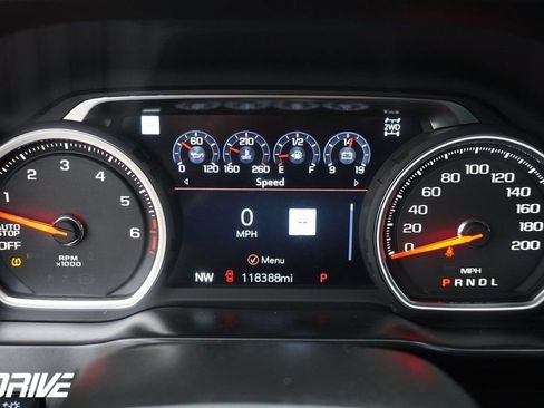 Used 2019 Chevrolet Silverado 1500 High Country image 24