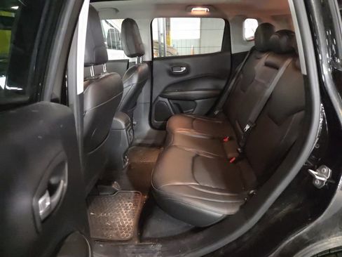 Used 2018 Jeep Compass Latitude w/ Safety & Security Group AWD/4WD image 7