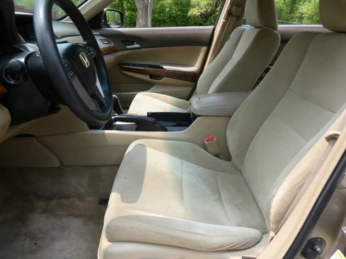 Used 2009 Honda Accord EX image 8