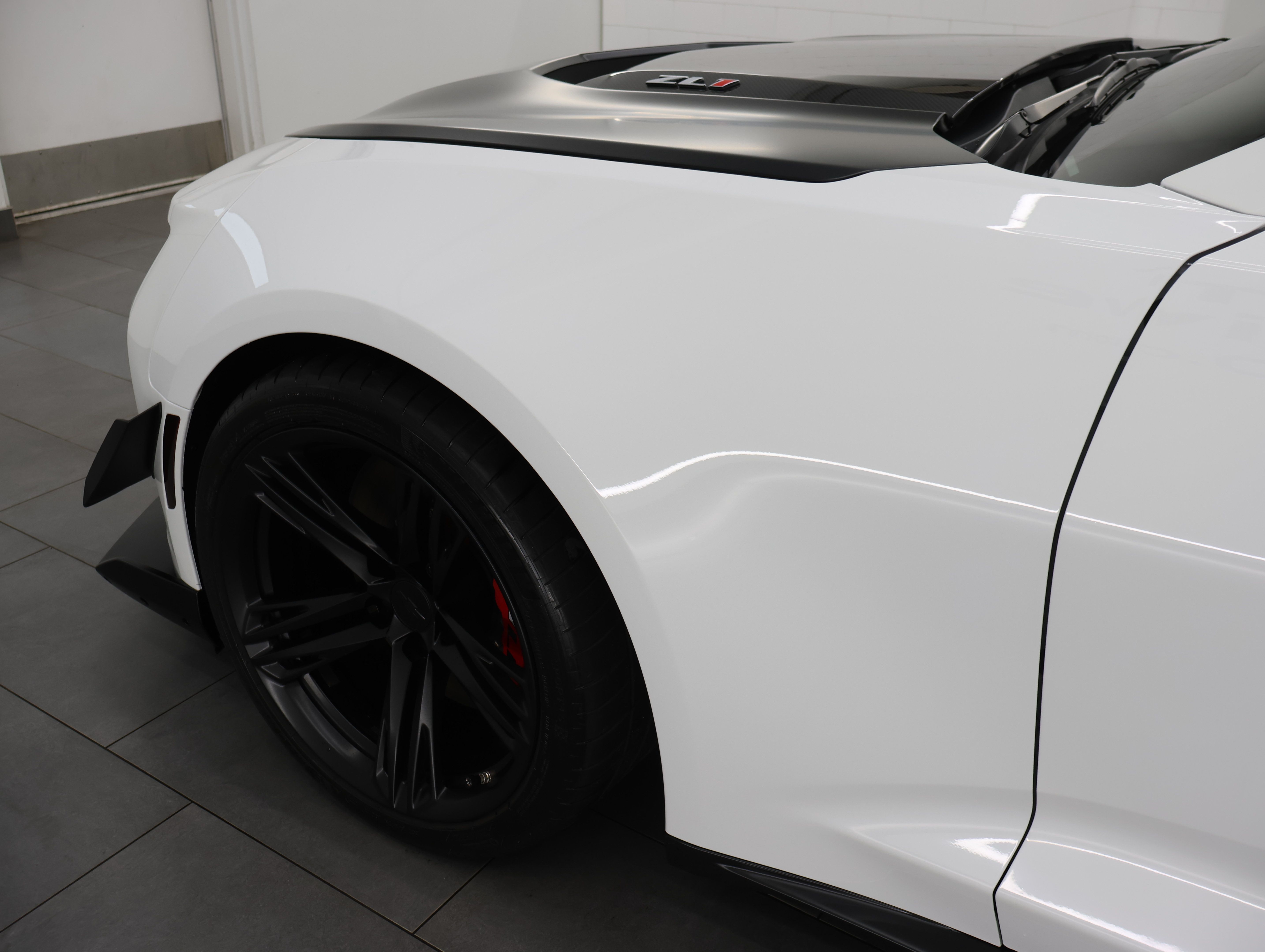 Used 2020 Chevrolet Camaro ZL1 RWD image 33