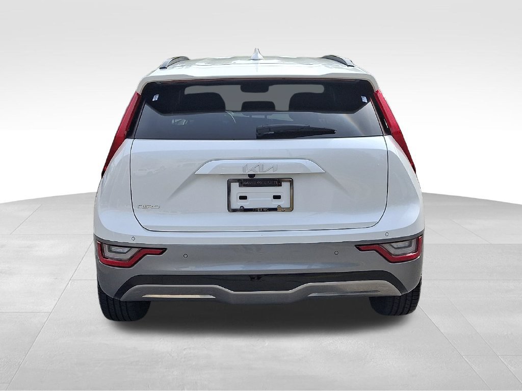Used 2024 Kia Niro Wave w/ Wave Preserve Package FWD image 5