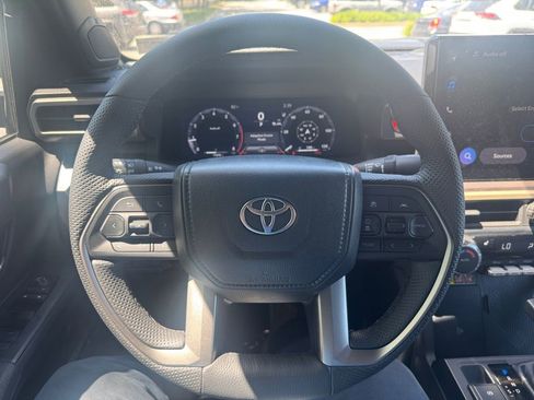 Used 2025 Toyota Tacoma TRD Sport w/ TRD Sport Upgrade Package AWD/4WD image 30
