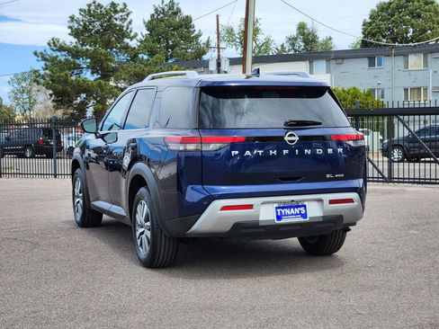 Used 2025 Nissan Pathfinder SL AWD/4WD image 5