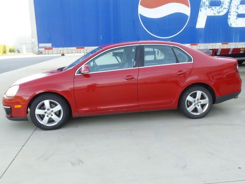 Used 2008 Volkswagen Jetta SE FWD image 3