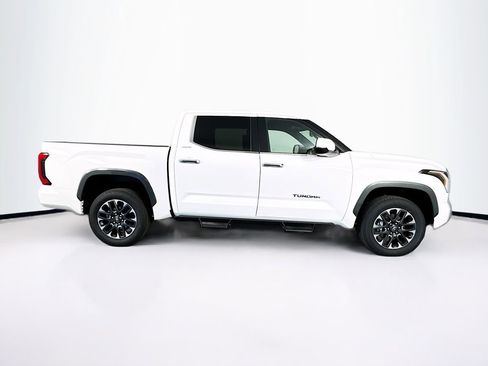 Used 2026 Toyota Tundra Limited AWD/4WD image 11