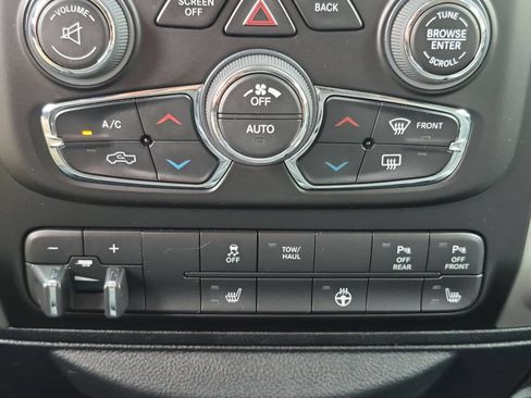 Used 2017 RAM 1500 Big Horn AWD/4WD image 22