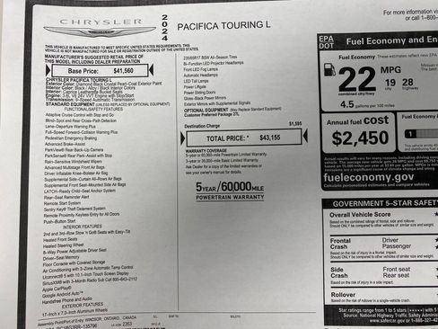 Used 2024 Chrysler Pacifica Touring-L image 30