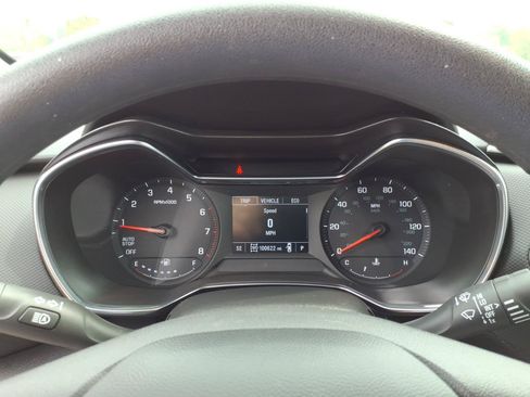 Used 2022 Chevrolet TrailBlazer LT AWD/4WD image 24