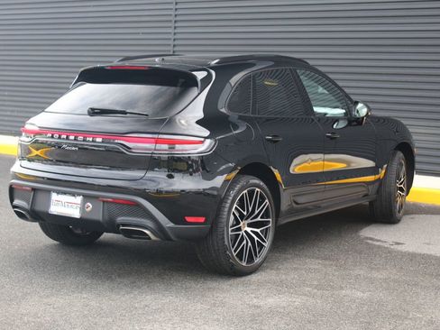 New 2026 Porsche Macan AWD/4WD image 8