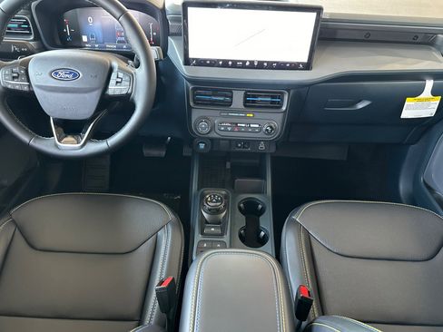 New 2025 Ford Maverick Lobo image 13