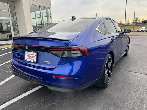 Used 2024 Honda Accord Sport image 3
