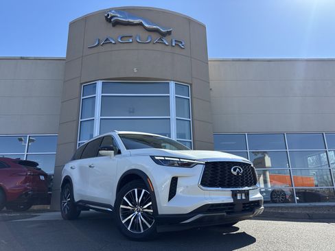 Used 2023 INFINITI QX60 Sensory w/ Vision Package image 1