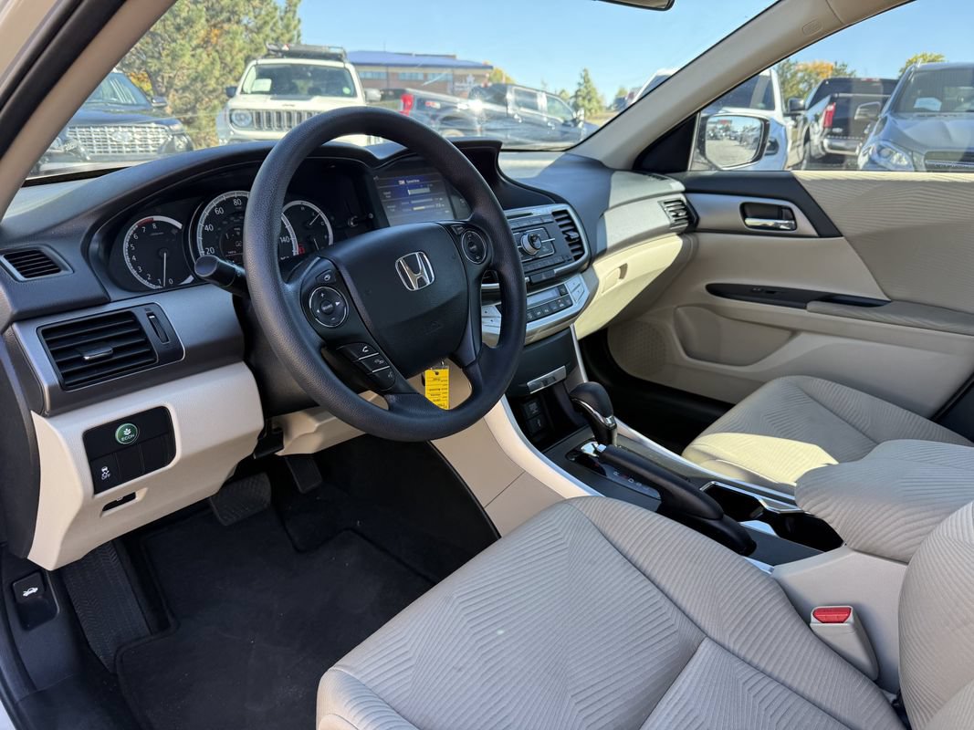 Used 2015 Honda Accord LX image 10