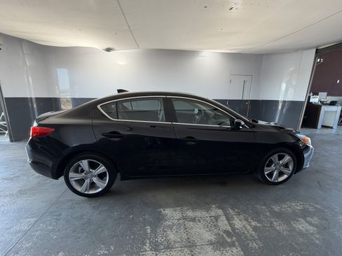 Used 2015 Acura ILX FWD image 4