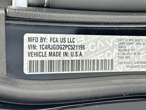 Used 2023 Jeep Grand Cherokee Overland image 33