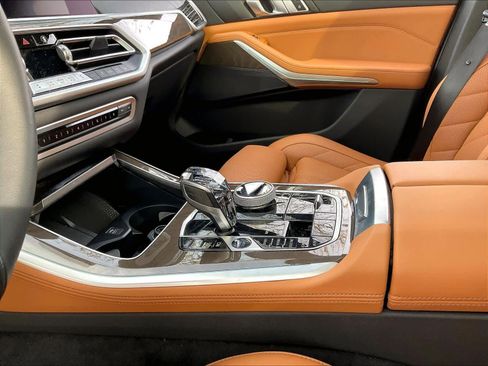 Certified 2023 BMW X5 xDrive45e w/ Executive Package image 17