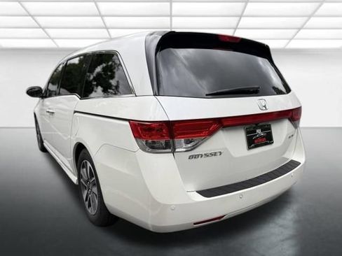 Used 2014 Honda Odyssey Touring Elite image 3