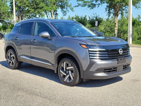 Certified 2025 Nissan Kicks SV w/ SV Premium Package FWD image 3