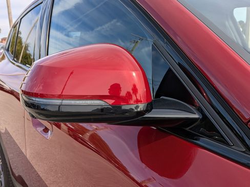 Used 2024 BMW X2 xDrive28i image 11