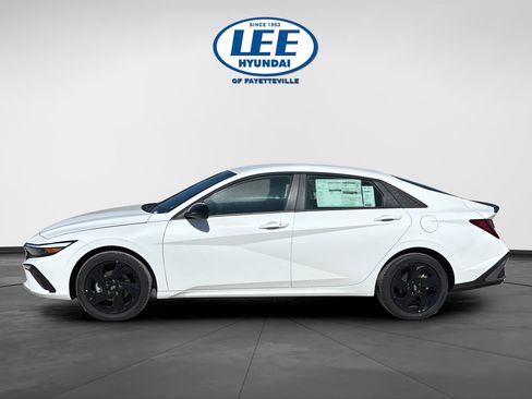 Certified 2026 Hyundai Elantra Sport FWD image 3